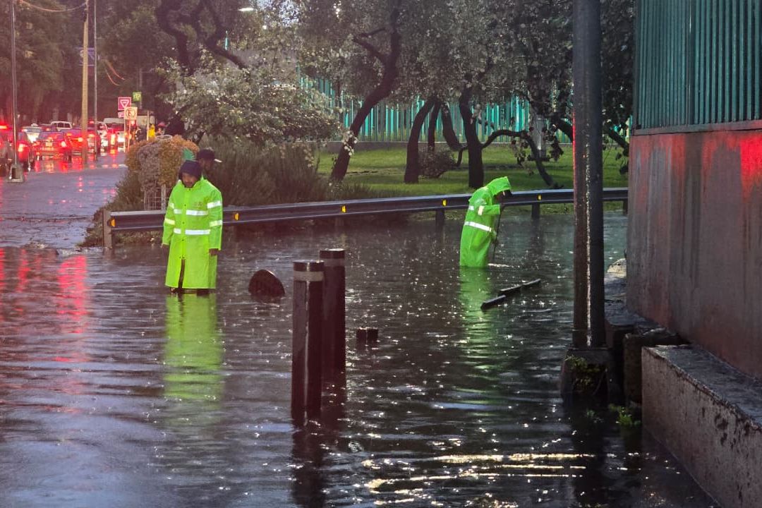 Continúan las fuertes lluvias en la capital. Foto: N+